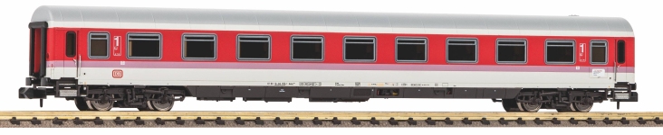 PIKO 40666 - N - IC Abteilwagen Avmz 111, 1.Kl., DB, Ep. IV
